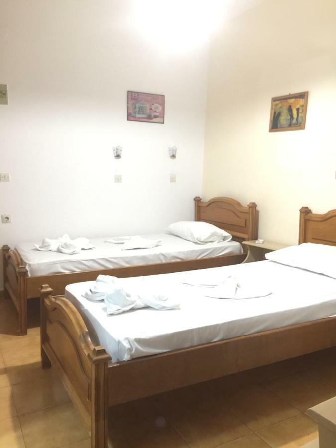 The Draught House Pub-Inn Малиа Экстерьер фото